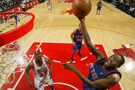 她在此次比 她在此次比