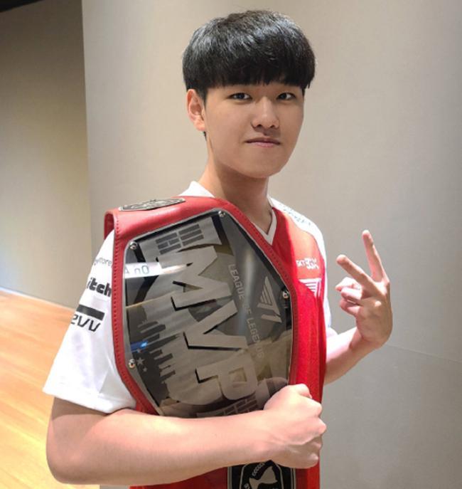 到了至关重 到了至关重