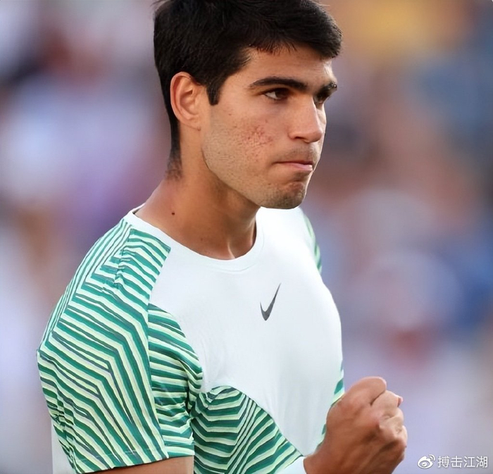 中场球员 中场球员